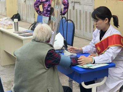 黨建服務零距離，敦化路街道舉辦家門口的便民志愿服務大集